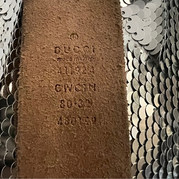 Gucci Leather Belt with Gold Buckle - Picture 7 of 11